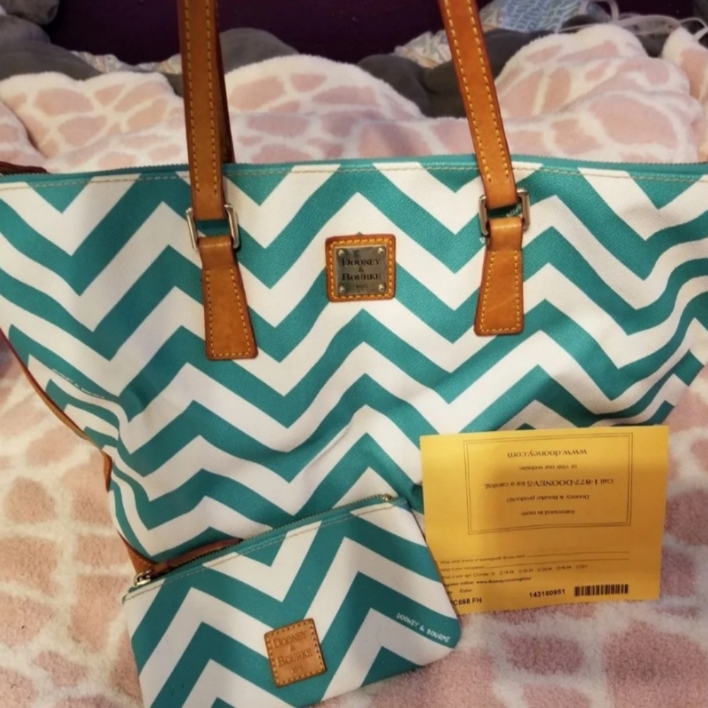 Chiffon Dooney & Bourke purse